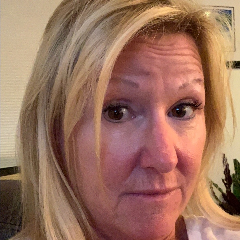 Meet your Posher, Wendy